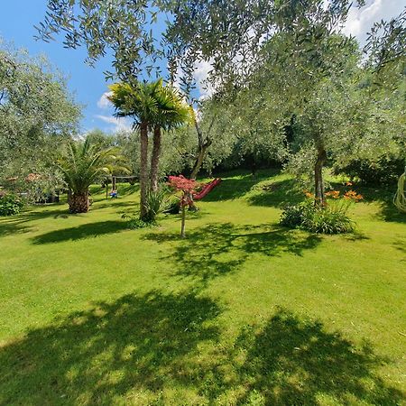 Casa Valenti Apartment Brenzone sul Garda Bagian luar foto