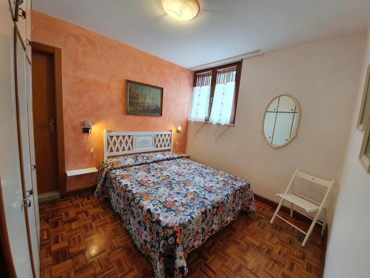 Casa Valenti Apartment Brenzone sul Garda Bagian luar foto