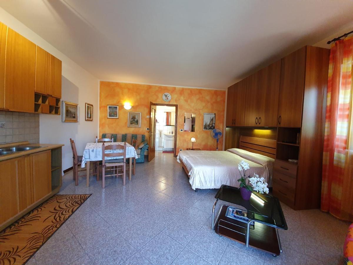 Casa Valenti Apartment Brenzone sul Garda Bagian luar foto