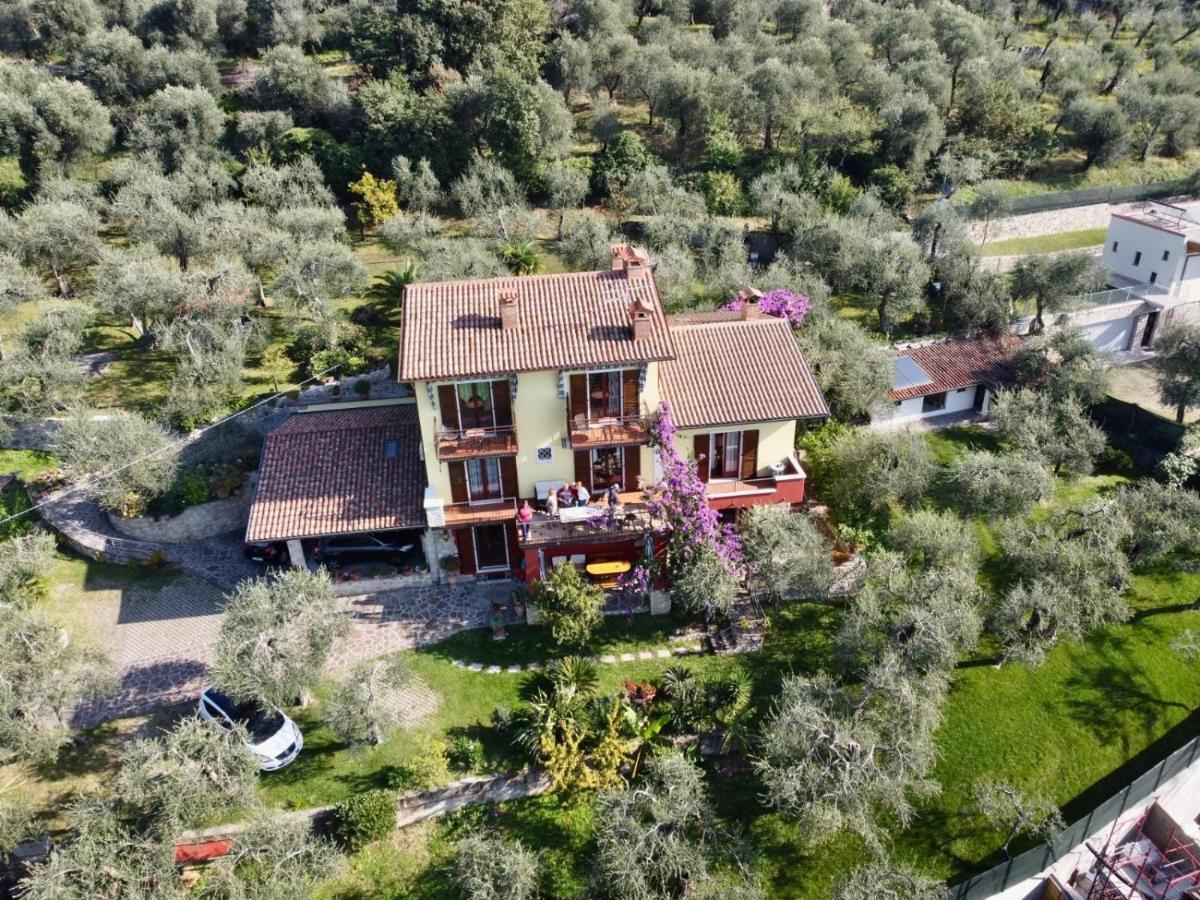 Casa Valenti Apartment Brenzone sul Garda Bagian luar foto