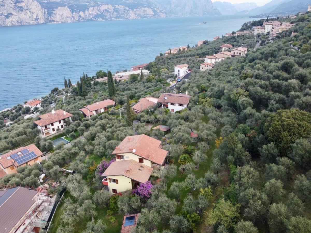 Casa Valenti Apartment Brenzone sul Garda Bagian luar foto