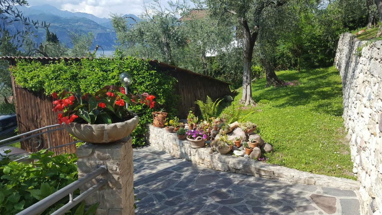 Casa Valenti Apartment Brenzone sul Garda Bagian luar foto