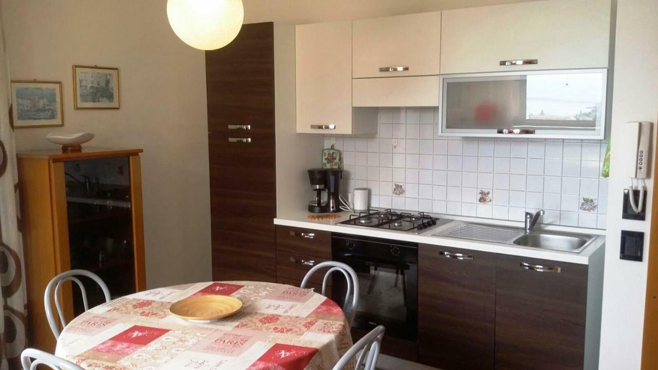 Casa Valenti Apartment Brenzone sul Garda Bagian luar foto